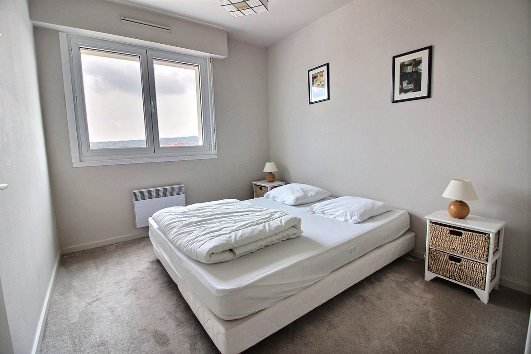 /picture/helios/116215201/BELLEVUE A7/4_2025-10-31CET01h00-06.jpg